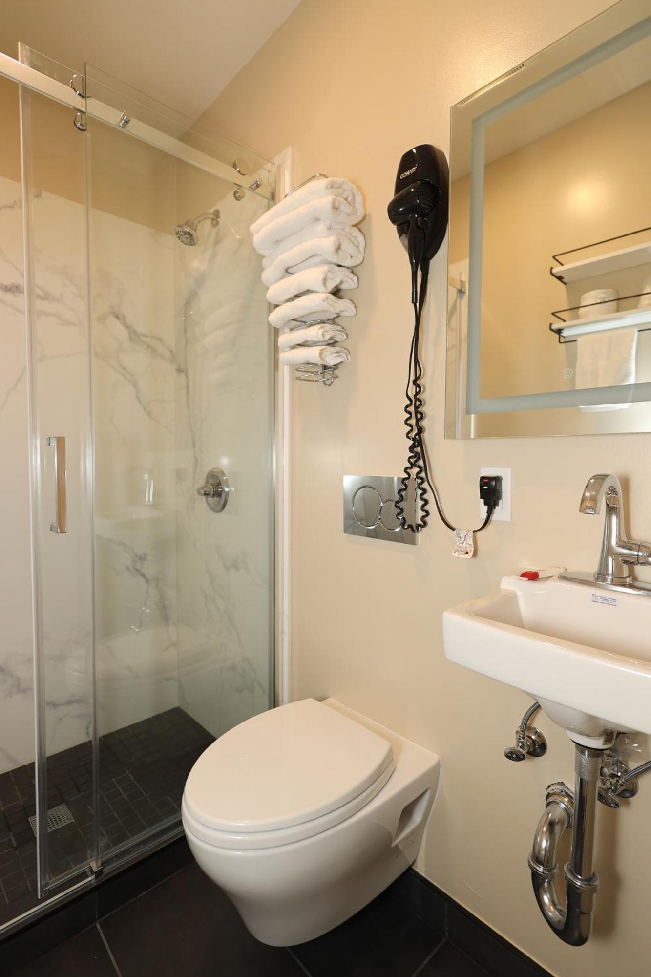 Casa Loma Hotel